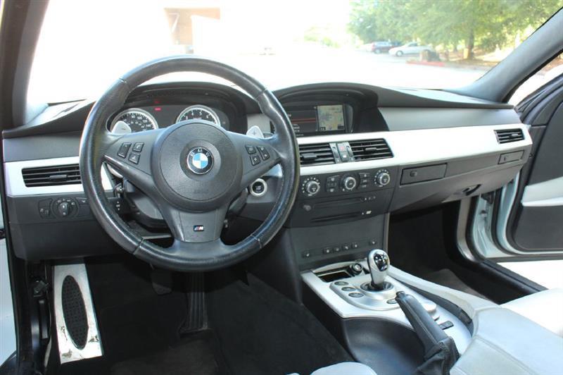 BMW M5  2006