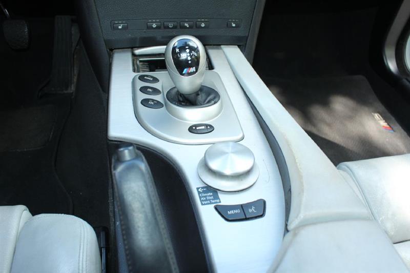 BMW M5  2006