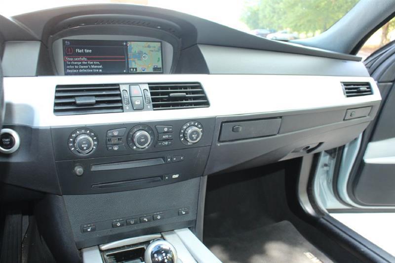 BMW M5  2006