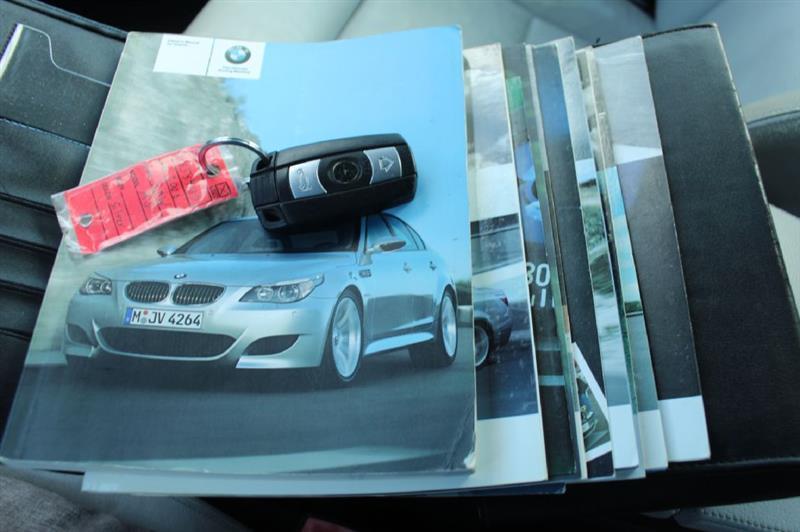 BMW M5  2006