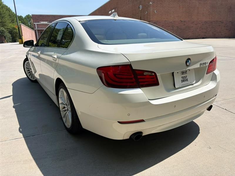 BMW 5-Series  2012
