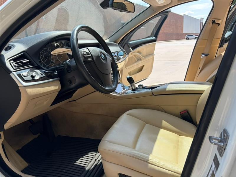 BMW 5-Series  2012