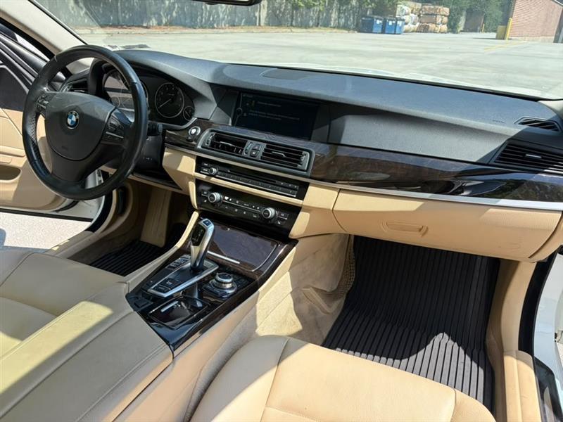 BMW 5-Series  2012
