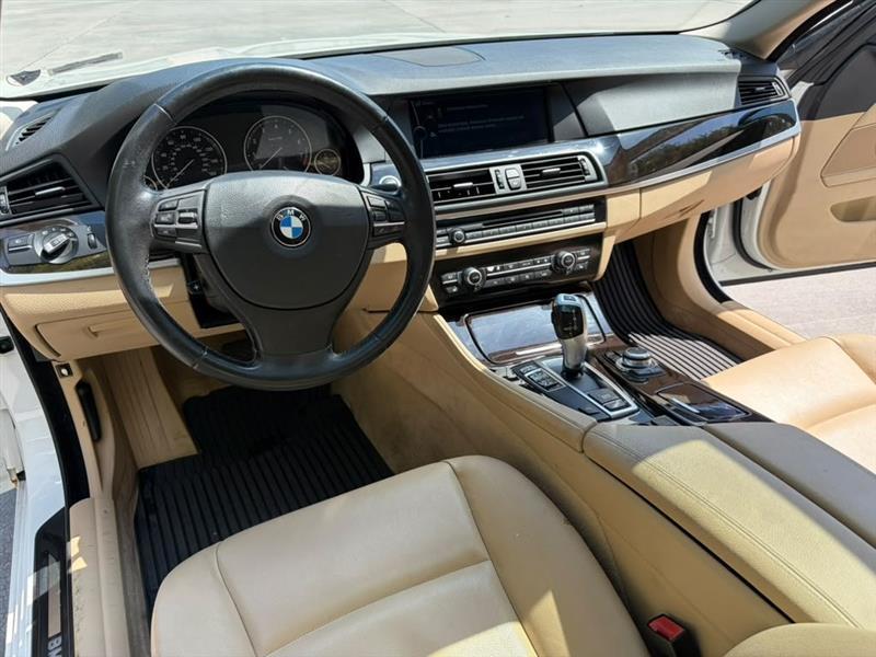 BMW 5-Series  2012
