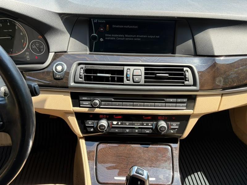 BMW 5-Series  2012