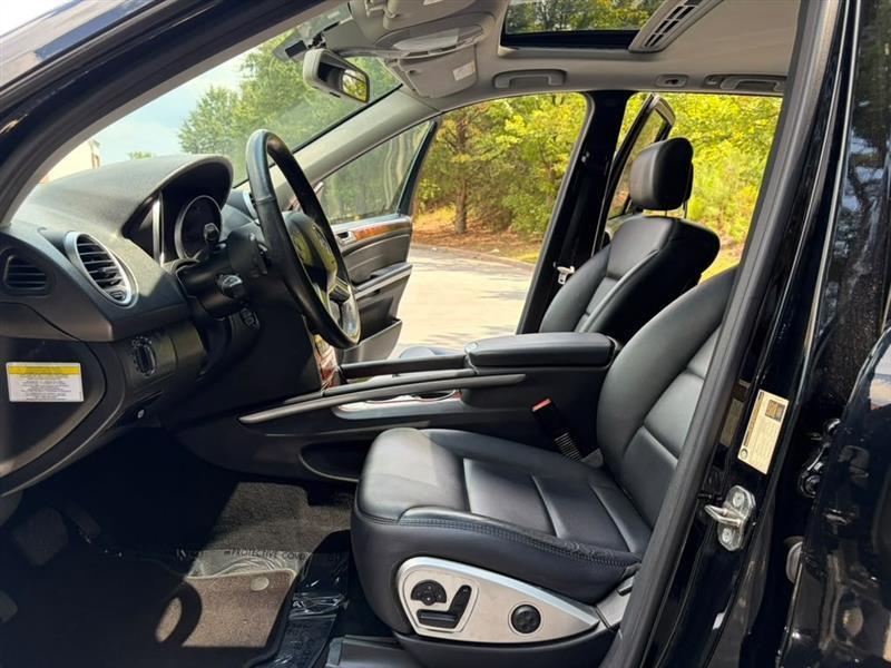 Mercedes-Benz M-Class  2011