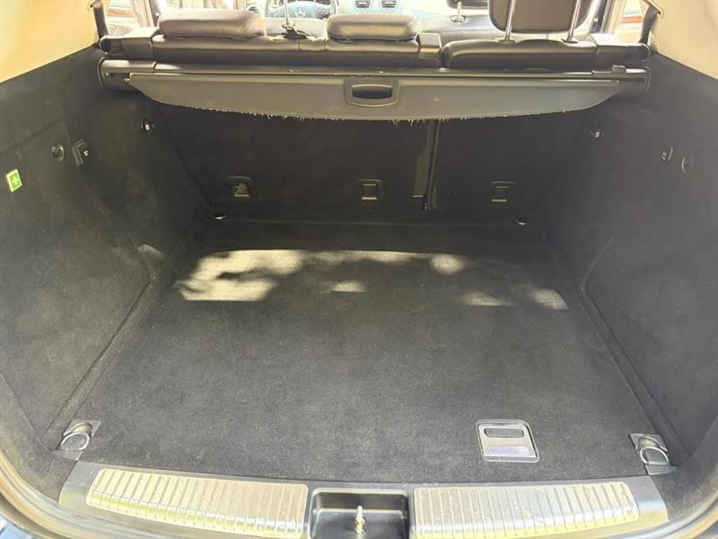 Mercedes-Benz M-Class  2011