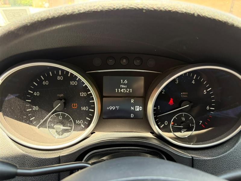 Mercedes-Benz M-Class  2011
