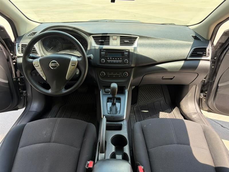 Nissan Sentra  2017