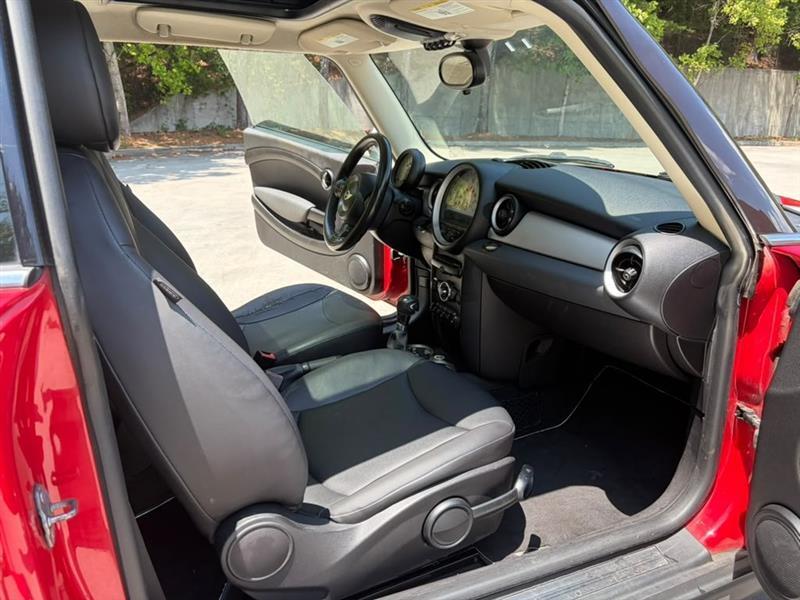 MINI Cooper  2012