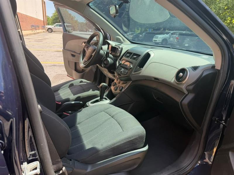 Chevrolet Sonic  2015