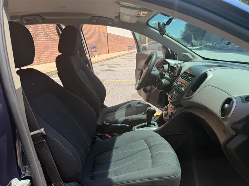 Chevrolet Sonic  2015