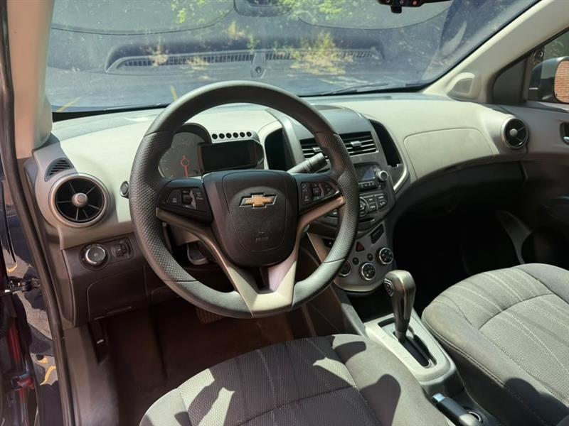Chevrolet Sonic  2015