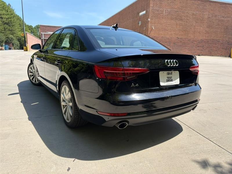 Audi A4  2017