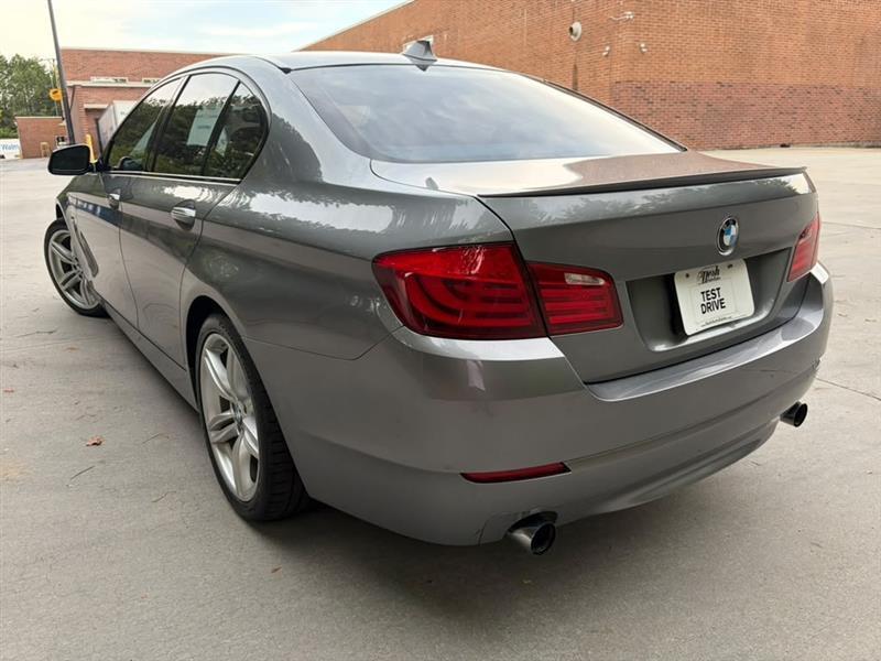 BMW 5-Series  2011