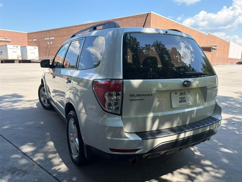 Subaru Forester  2010