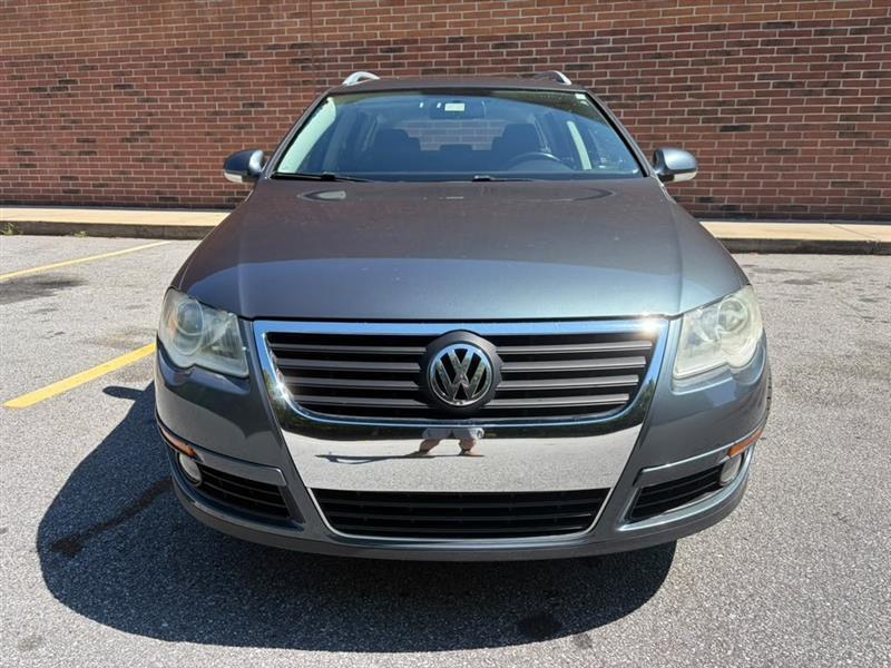 Volkswagen Passat Wagon  2010