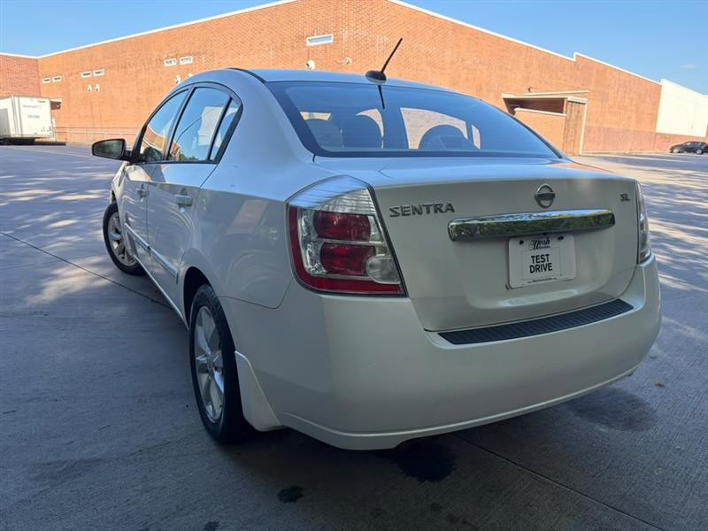 Nissan Sentra  2010