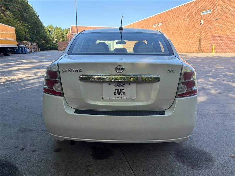 Nissan Sentra  2010