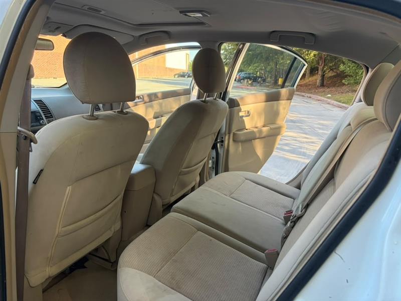 Nissan Sentra  2010