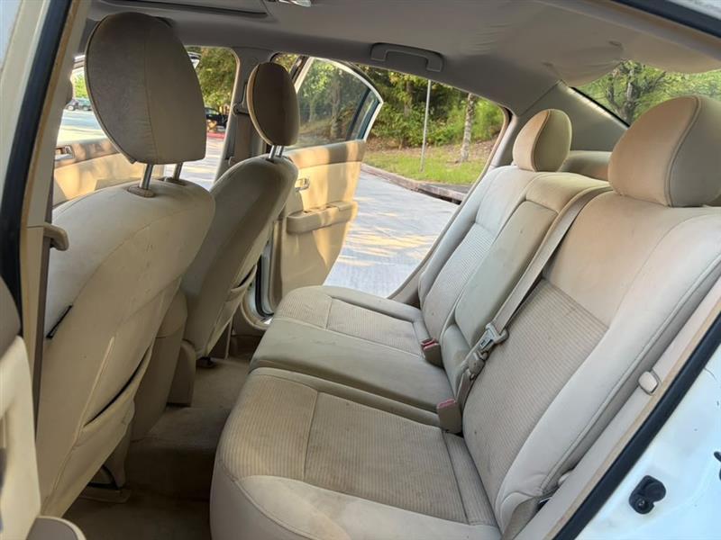 Nissan Sentra  2010