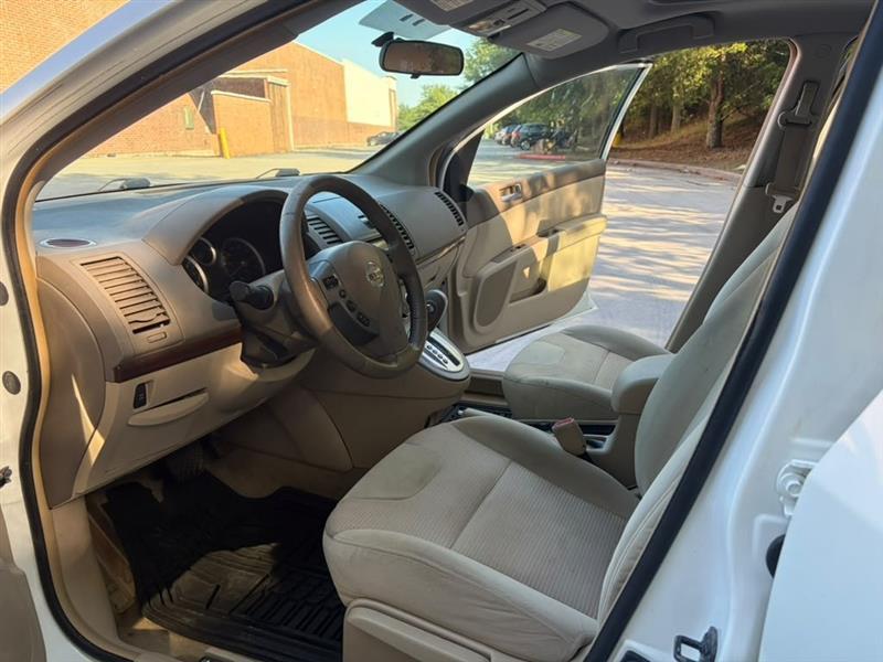 Nissan Sentra  2010