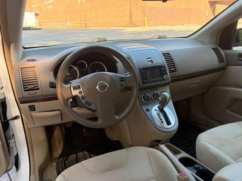 Nissan Sentra  2010