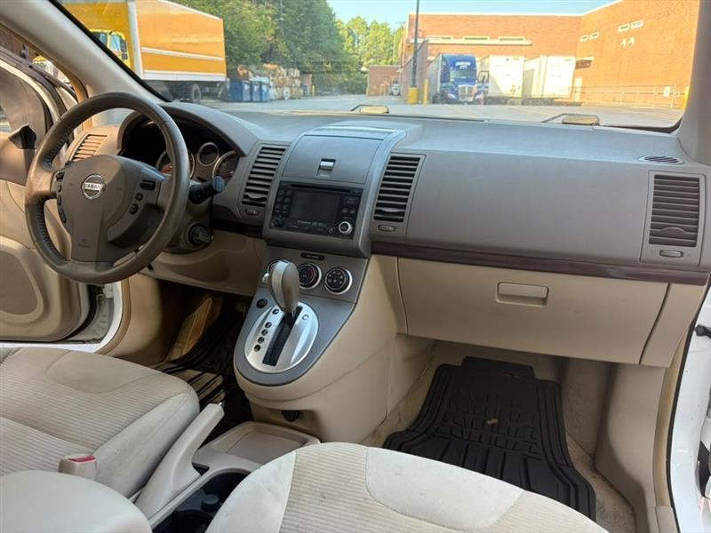 Nissan Sentra  2010