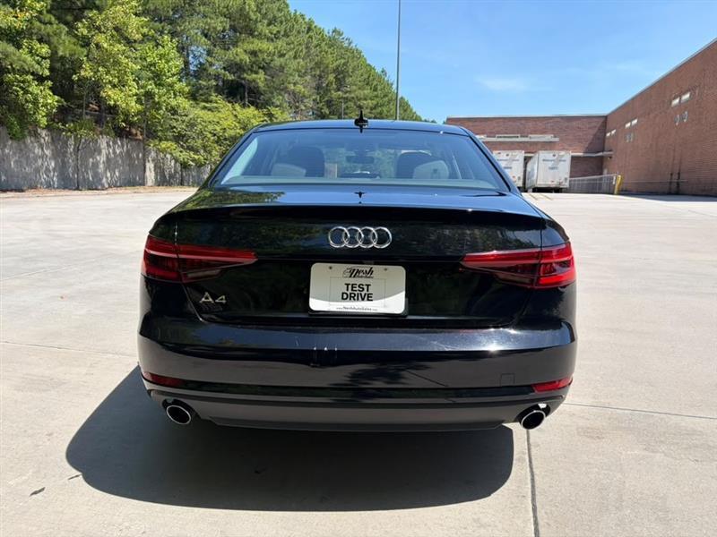 Audi A4  2017