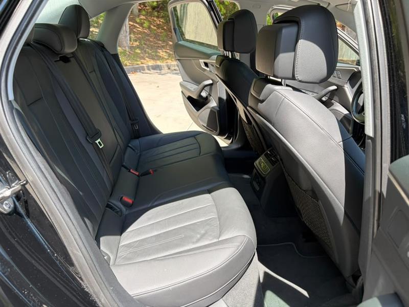 Audi A4  2017