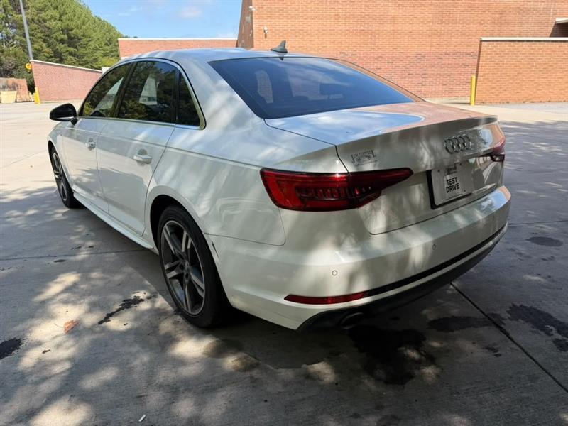 Audi A4  2017