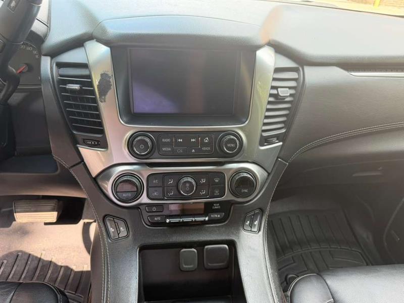 Chevrolet Suburban  2019