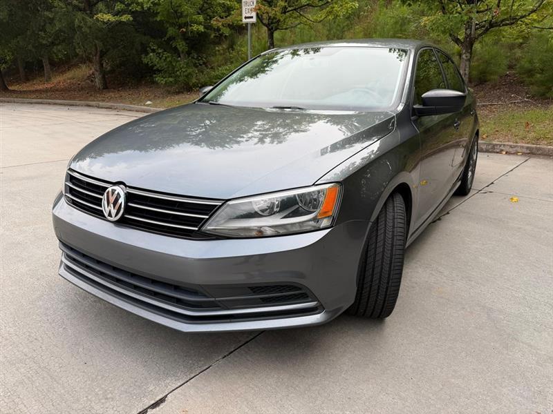 Volkswagen Jetta  2016
