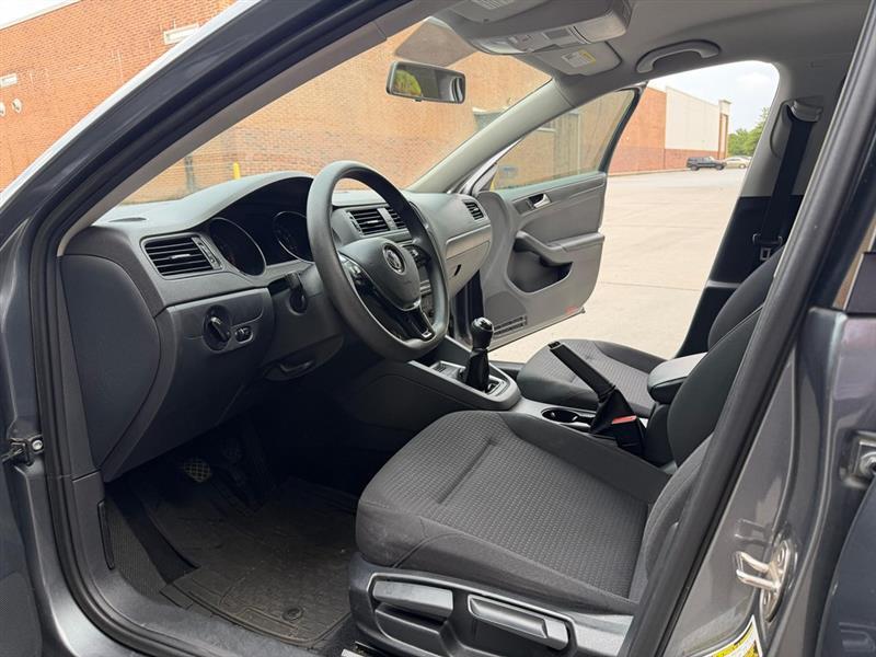 Volkswagen Jetta  2016