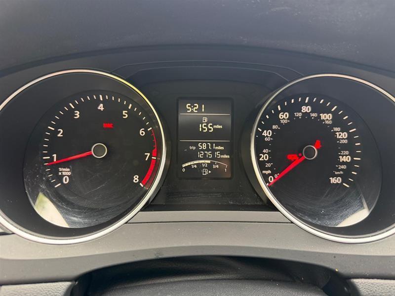 Volkswagen Jetta  2016
