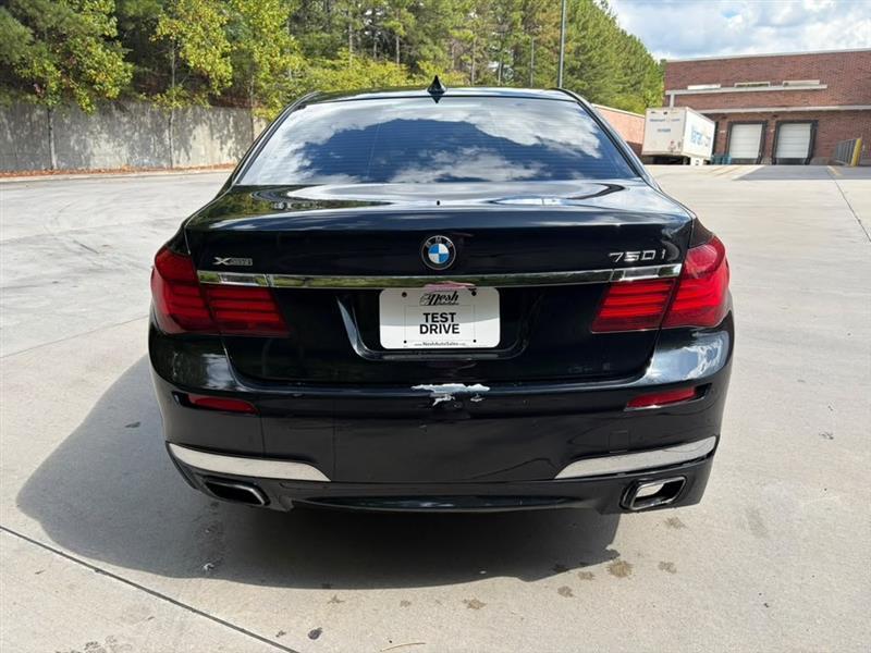 BMW 7-Series photo 5