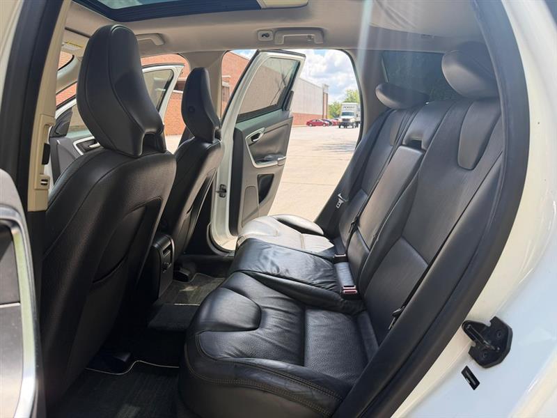 Volvo XC60  2010