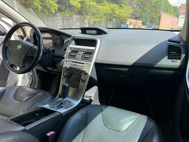 Volvo XC60  2010
