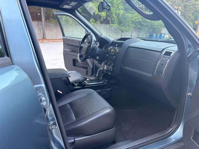 Ford Escape  2010