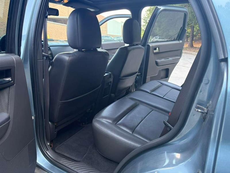 Ford Escape  2010