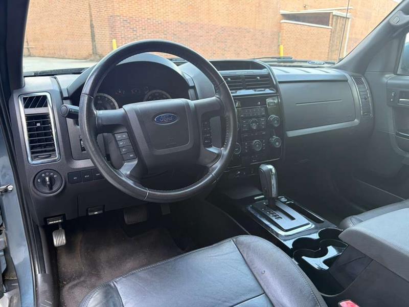 Ford Escape  2010