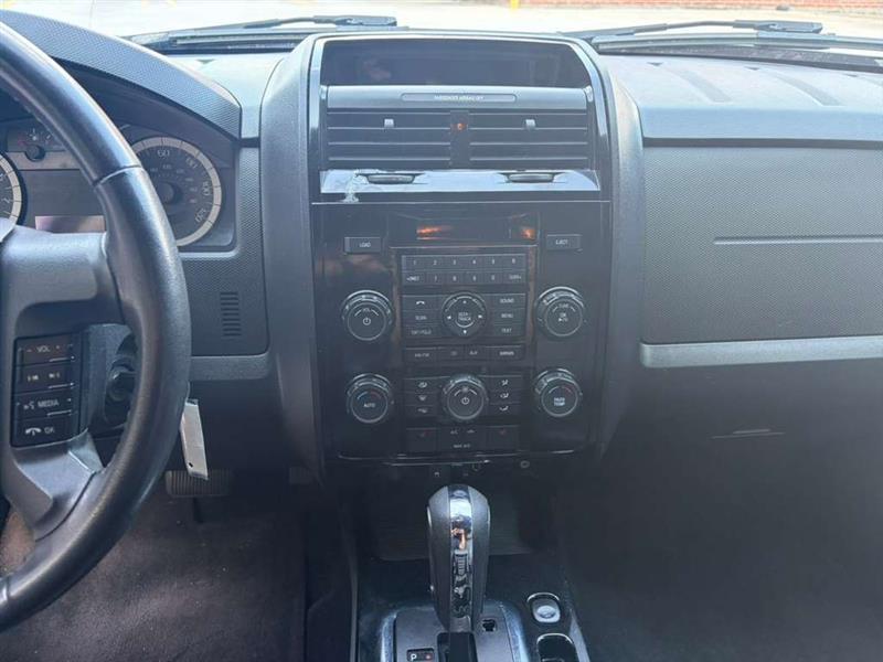 Ford Escape  2010