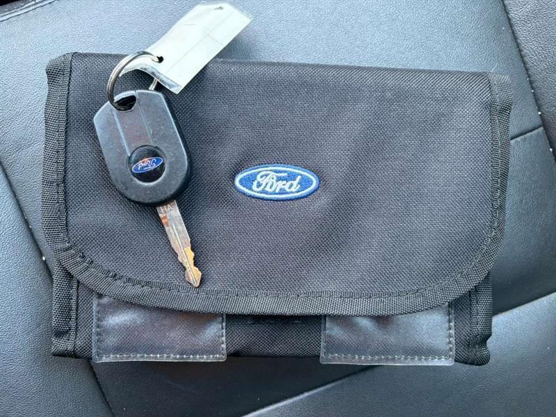 Ford Escape  2010