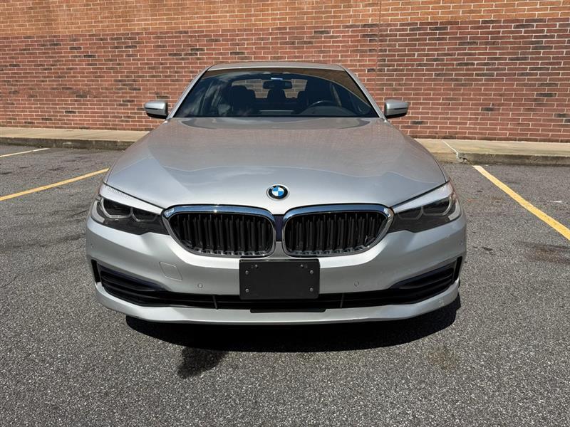 BMW 5-Series  2019