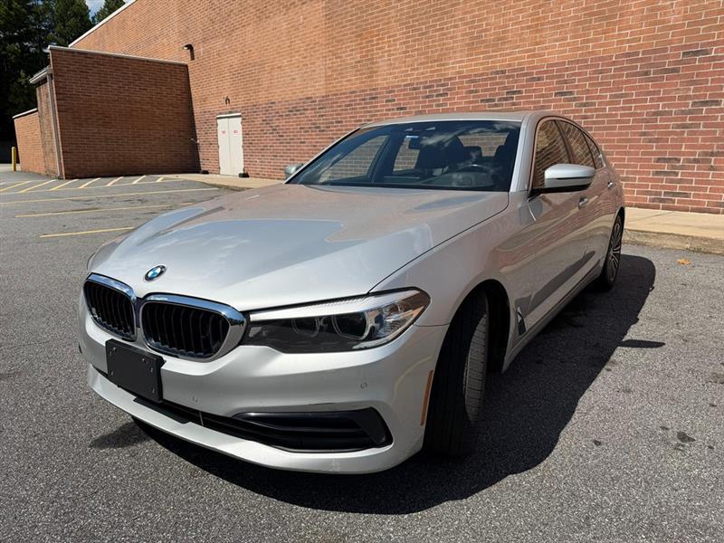 BMW 5-Series  2019