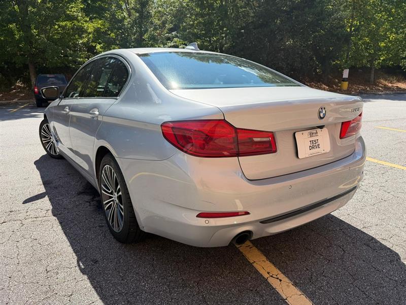 BMW 5-Series  2019