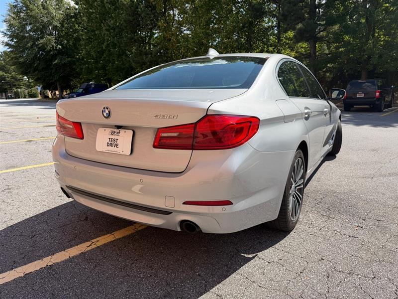 BMW 5-Series  2019