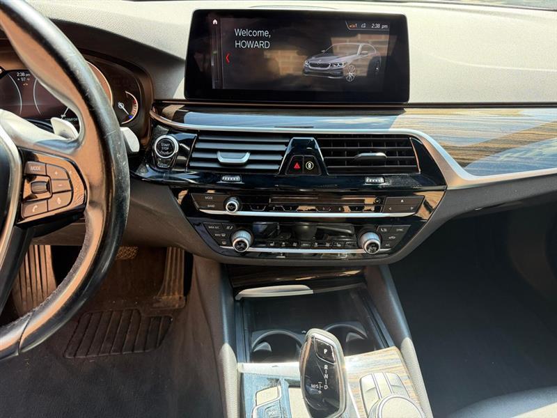 BMW 5-Series  2019