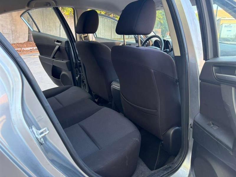 Mazda MAZDA3  2010