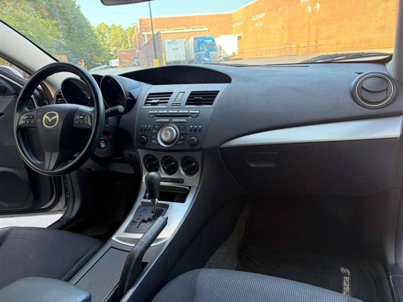 Mazda MAZDA3  2010